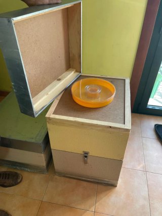 Colmenas de madera ,materiales de protección