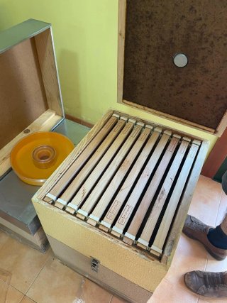 Colmenas de madera ,materiales de protección