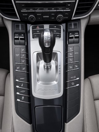 Porsche Panamera 4S V8