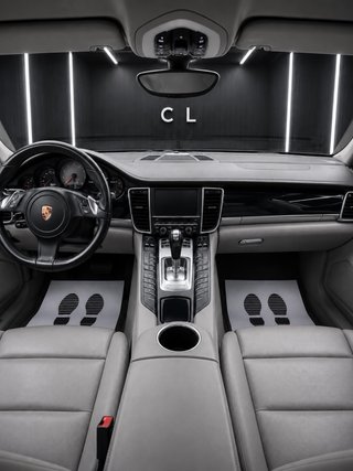 Porsche Panamera 4S V8