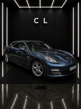 Porsche Panamera 4S V8