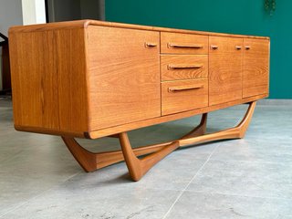 EXCLUSIVO Aparador Británico Beithcraft Años 60