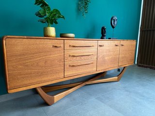 EXCLUSIVO Aparador Británico Beithcraft Años 60