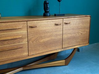 EXCLUSIVO Aparador Británico Beithcraft Años 60