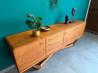 EXCLUSIVO Aparador Británico Beithcraft Años 60