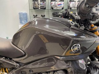 Piezas de Carbono MT 09