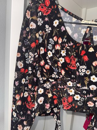 Blusa floral NEW STYLE manga larga