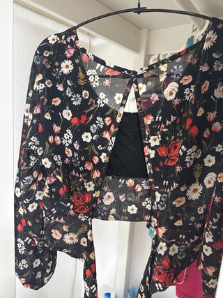 Blusa floral NEW STYLE manga larga