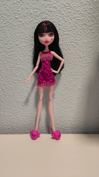 Muñeca Monster High Draculaura hija de vampiro