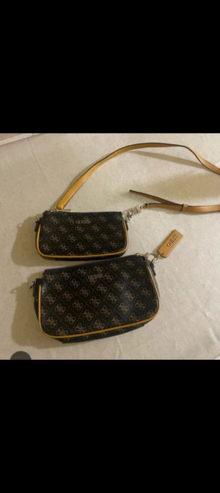 Bolso Guess Marrón y Amarillo