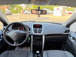 Peugeot 207 2011