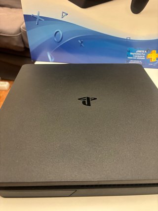 PS4 Slim 500GB Negra Completa