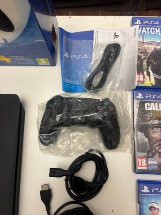 PS4 Slim 500GB Negra Completa