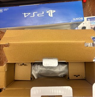 PS4 Slim 500GB Negra Completa