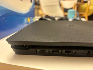 PS4 Slim 500GB Negra Completa