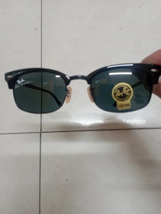 Gafas de sol negras