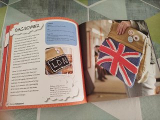 Libro de modelos de muñequitos para tejer