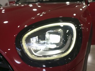 MINI MINI Countryman Cooper 100 kW (136 CV)