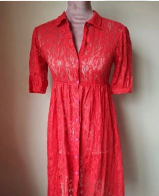 Vestido rosa tirantes capa