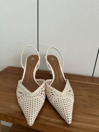 Zapatos Zara Tacon Crochet Beige/Blanco Talla 38