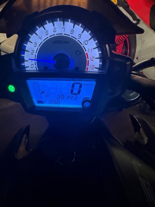 Kawasaki ER-6n Verde y Negra