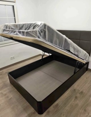 Canapé Cama matrimonio 135x190 marrón