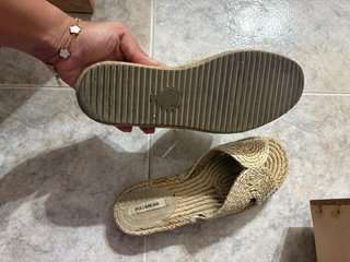 Sandalias cuña esparto beige