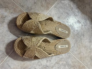 Sandalias cuña esparto beige