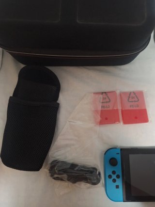 Nintendo Switch + Accesorios