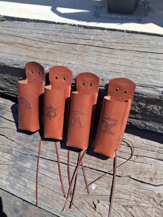 Portavasos de cuero personalizados