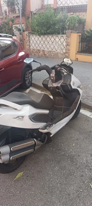 Daelim S3 125cc Maxi Scooter Blanca - No Arranca
