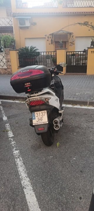 Daelim S3 125cc Maxi Scooter Blanca - No Arranca