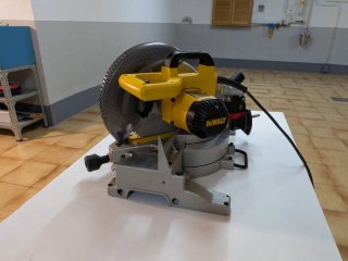 Sierra Ingletadora DeWalt DW703-QS 1600W