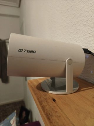 Proyector Full HD con Mando