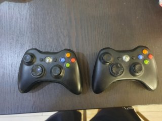 Xbox 360 con Kinect e giochi vari.