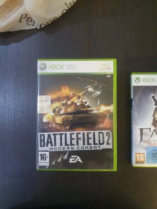Xbox 360 con Kinect e giochi vari.