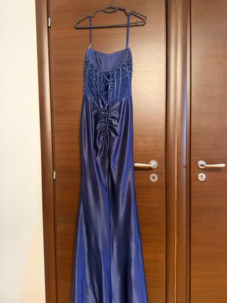 Abito da cerimonia blu con perline