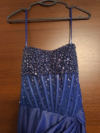Abito da cerimonia blu con perline