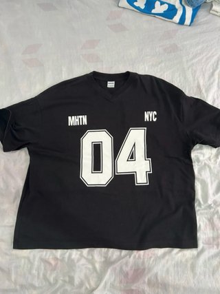 Camiseta boxy fit negra