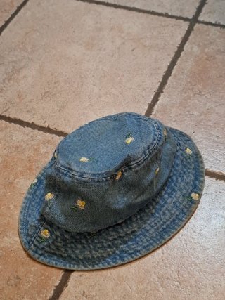Cappellino bimba Zara jeans fiori 50 cm