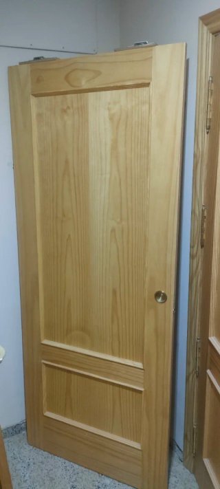 Lote de 10 puertas de madera