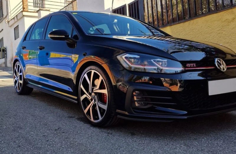 Volkswagen Golf 2017 - foto 1