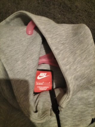 Sudadera Nike Tech Gris talla 11-12 años