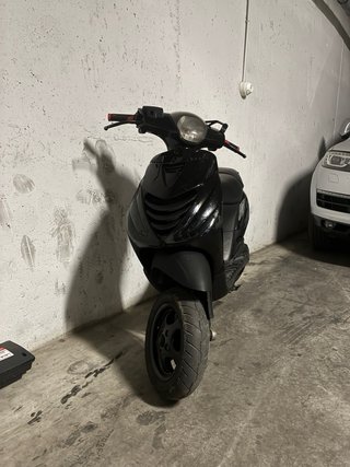 Piaggio Zip SP Negra