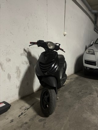 Piaggio Zip SP Negra