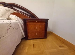 Conjunto de cama matrimonio y dos mesitas de noche