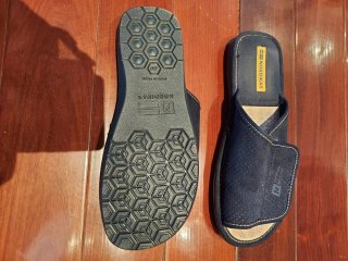 Zapatillas Nordikas Talla 40 sin uso.