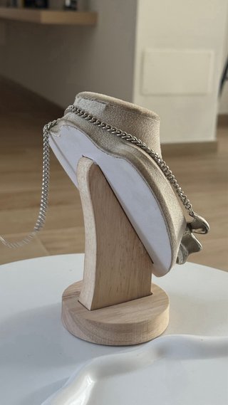Collana con ciondolo placca argentata