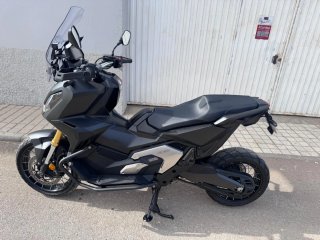 Honda X ADV Negra - Casi Nueva