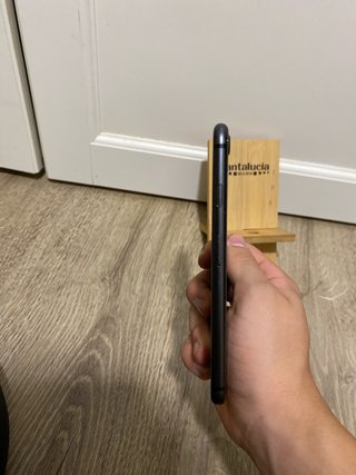 iPhone 8 Apple